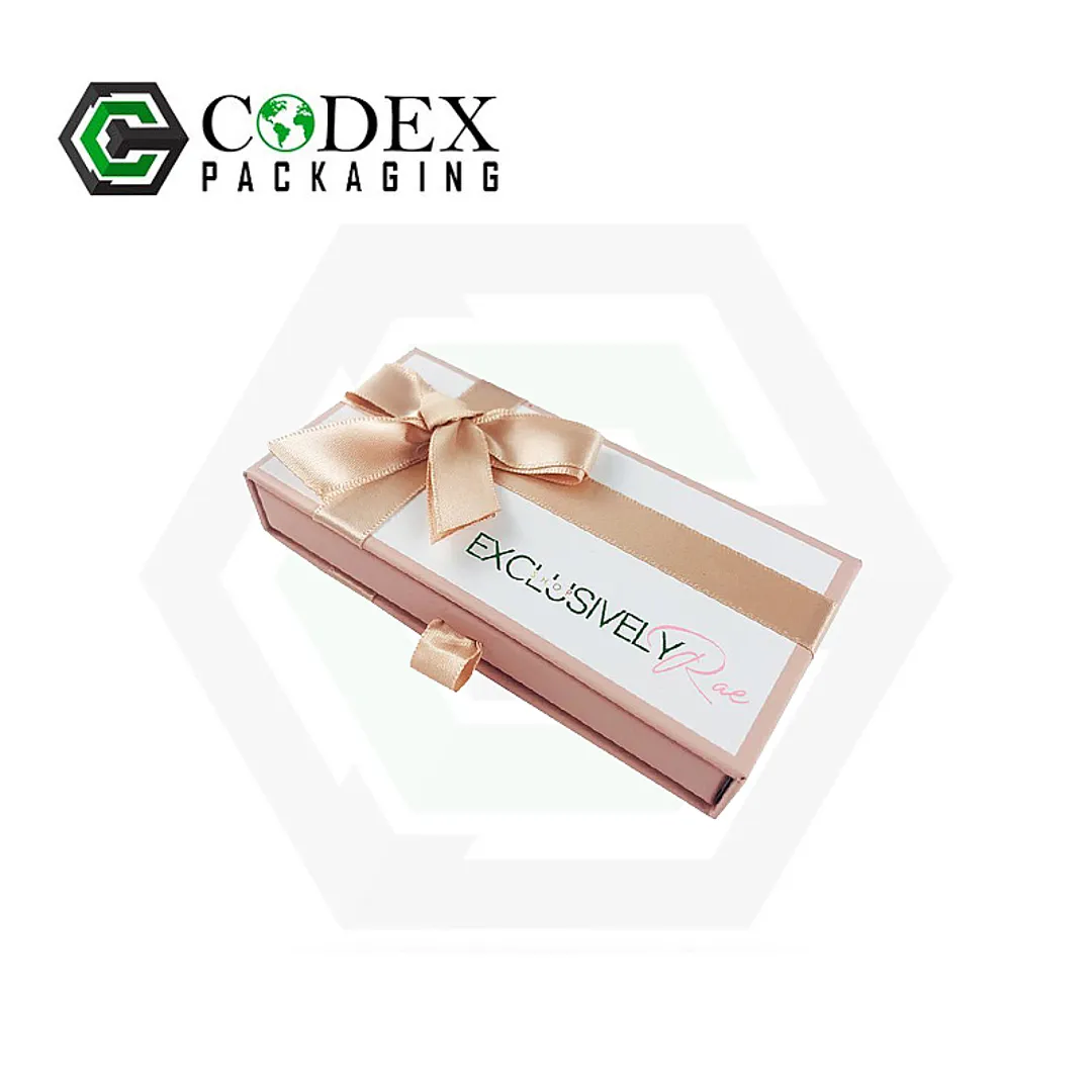 Custom Eyelash Boxes